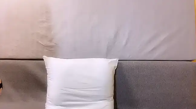 SweetLemonade online show from February 26, 2025, 9:05 pm