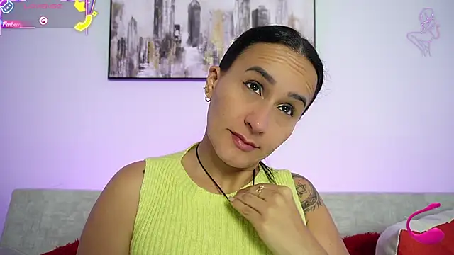 Sara Charmy online show from December 1, 2025, 11:37 am