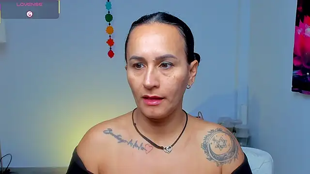Snapshot of Sara_Charmy chatting on May 9, 2026, 10:53 am Sara Charmy online show from May 9, 2026, 10:53 am