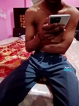Snapshot of Rahulrana893 chatting on July 25, 2026, 8:39 pm Rahulrana893 online show from July 25, 2026, 8:39 pm