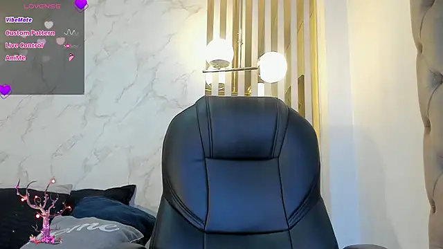 Oriana gh online show from October 15, 2025, 3:39 am