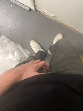 GreekDaddyNickOfficial online show from March 6, 2025, 3:35 pm