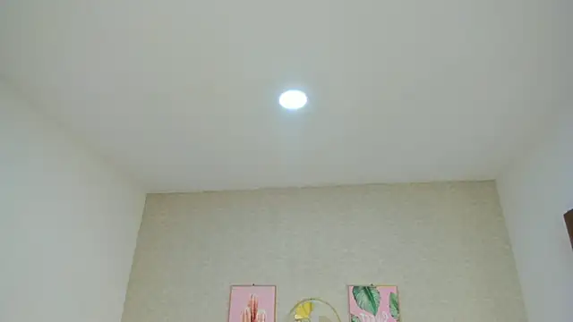 SamantaMarquez online show from May 19, 2026, 3:46 am