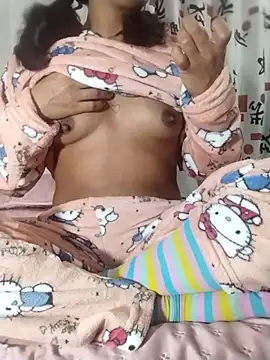 FresitaSquirt24 online show from February 11, 2026, 11:43 pm