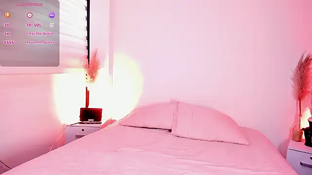 Fernanda liie  online show from March 26, 2026, 12:22 pm