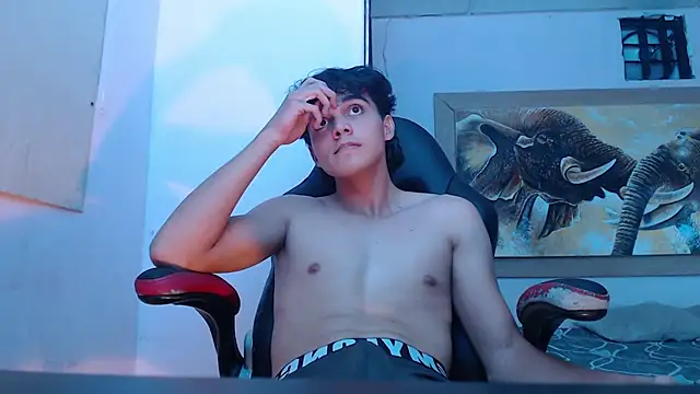 Snapshot of heiker_ chatting on March 20, 2025, 5:24 am heiker online show from March 20, 2025, 5:24 am