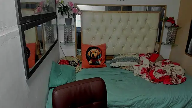 Snapshot of heiker_ chatting on December 1, 2025, 2:49 am heiker online show from December 1, 2025, 2:49 am