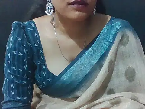 Snapshot of sugandha_bhabhi chatting on June 15, 2026, 4:31 pm sugandha bhabhi online show from June 15, 2026, 4:31 pm