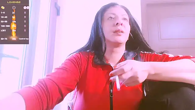 Snapshot of Alina_eve chatting on April 24, 2026, 8:39 am Alina eve online show from April 24, 2026, 8:39 am