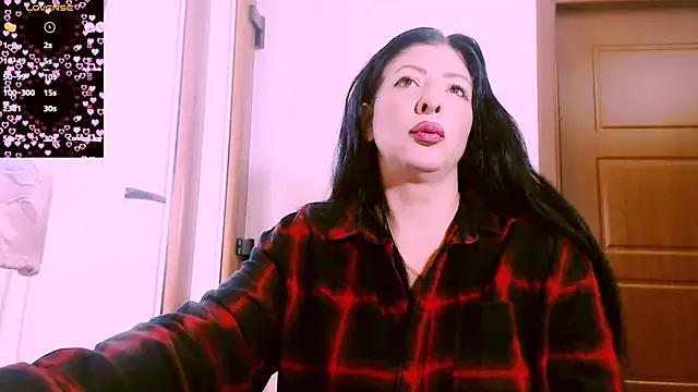 Snapshot of Alina_eve chatting on May 12, 2026, 11:29 am Alina eve online show from May 12, 2026, 11:29 am
