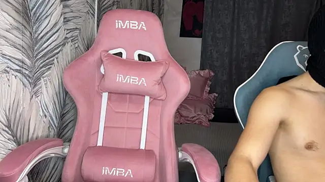 LallyRose69 online show from December 20, 2025, 1:07 pm