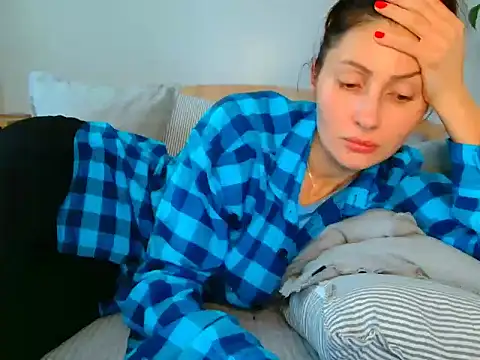 Snapshot of Irina9793 chatting on May 11, 2026, 9:15 am Irina9793 online show from May 11, 2026, 9:15 am