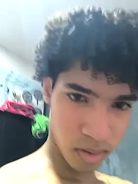 Snapshot of Thony444 chatting on March 3, 2025, 4:03 pm Thony444 online show from March 3, 2025, 4:03 pm