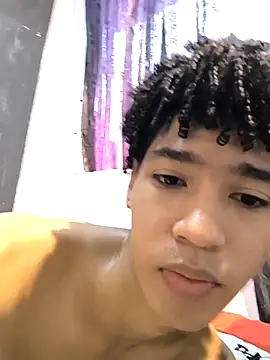 Snapshot of Thony444 chatting on March 11, 2025, 9:26 pm Thony444 online show from March 11, 2025, 9:26 pm