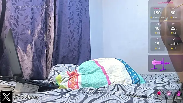 Snapshot of Thony444 chatting on October 19, 2025, 6:03 am Thony444 online show from October 19, 2025, 6:03 am