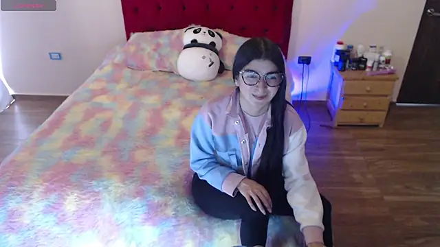 Snapshot of Saray_honey04 chatting on September 24, 2025, 8:01 pm Saray honey04 online show from September 24, 2025, 8:01 pm