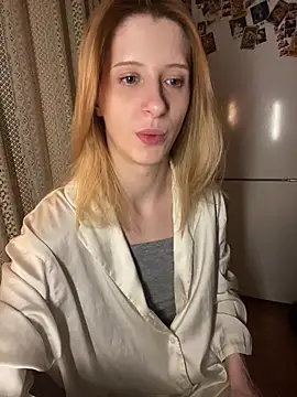 amorearte m online show from March 1, 2026, 11:18 pm