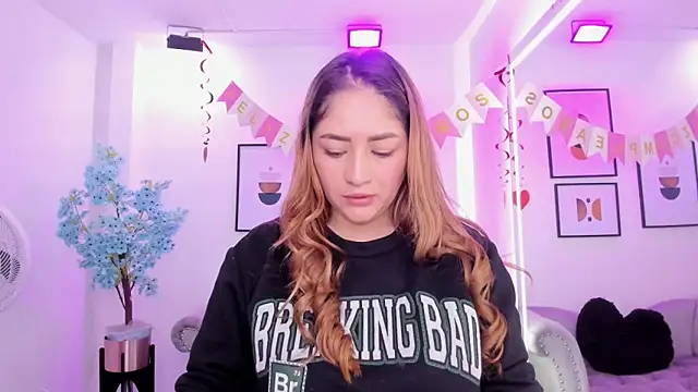 Agatha luxx online show from October 24, 2025, 12:34 pm