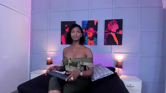 NehandaClarck  online show from March 13, 2025, 4:05 am