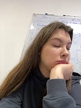 Snapshot of HannaJohnson chatting on March 11, 2025, 9:34 am HannaJohnson online show from March 11, 2025, 9:34 am