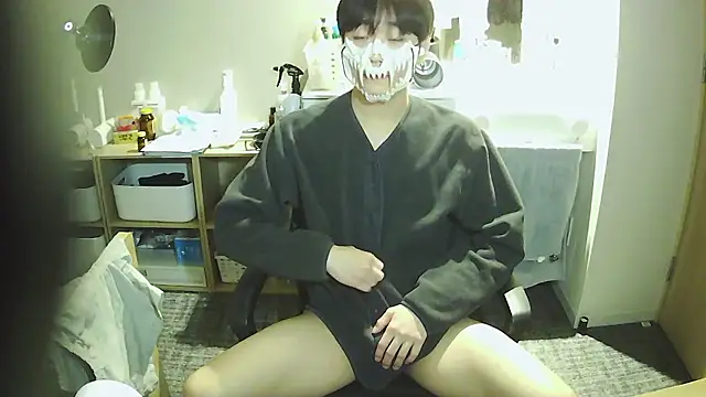 Snapshot of sdamvo2 chatting on November 27, 2025, 1:24 pm sdamvo2 online show from November 27, 2025, 1:24 pm