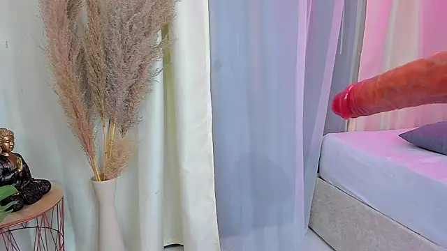 Snapshot of im_hanna1 chatting on November 28, 2025, 8:00 pm im hanna1 online show from November 28, 2025, 8:00 pm