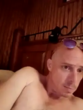 Mac ThunderCock online show from July 12, 2026, 8:05 am
