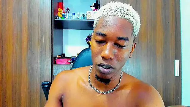 Dreamastercum  online show from October 12, 2025, 1:21 pm