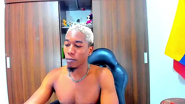 Dreamastercum  online show from January 15, 2026, 9:18 pm