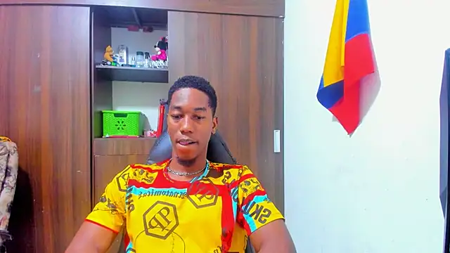 Snapshot of Dreamastercum_ chatting on May 10, 2026, 10:59 pm Dreamastercum online show from May 10, 2026, 10:59 pm