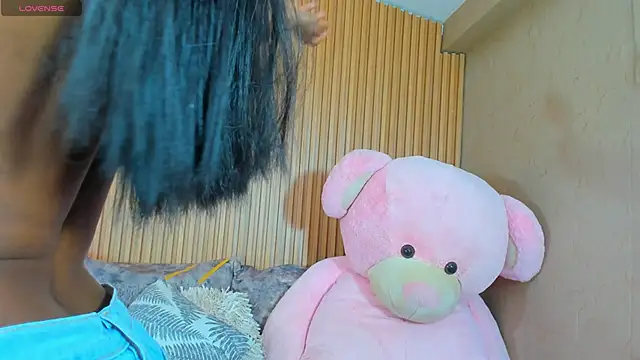 AlexiaAbbey online show from April 17, 2026, 6:33 pm