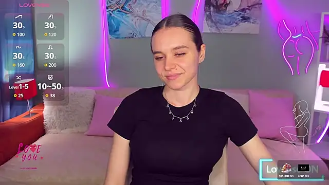 EmelyMason online show from June 7, 2026, 9:46 am