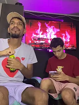 Snapshot of Miguel_bigcock chatting on March 12, 2025, 4:30 am Miguel bigcock online show from March 12, 2025, 4:30 am