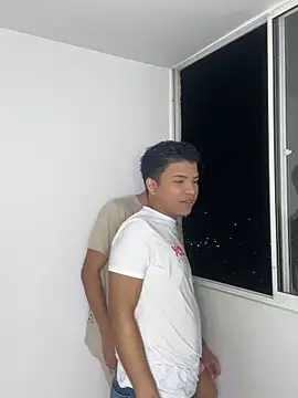 Snapshot of Miguel_bigcock chatting on October 17, 2025, 2:48 am Miguel bigcock online show from October 17, 2025, 2:48 am