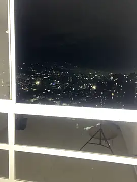 Snapshot of Miguel_bigcock chatting on October 25, 2025, 1:35 am Miguel bigcock online show from October 25, 2025, 1:35 am