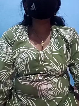 Sexyradha  online show from April 5, 2026, 5:10 pm