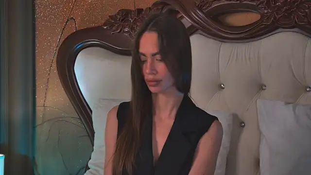 Snapshot of Amanda_River chatting on July 24, 2026, 8:18 pm Amanda River online show from July 24, 2026, 8:18 pm