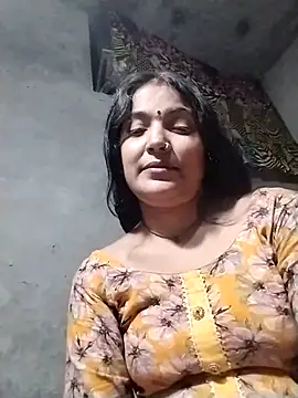 Maidangirl online show from October 8, 2025, 4:15 pm