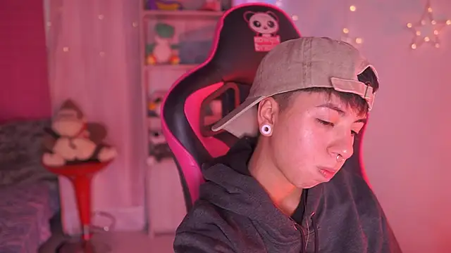 tommy blue online show from March 21, 2026, 1:54 am