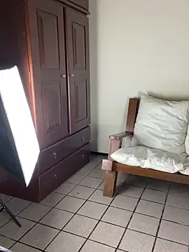 Snapshot of Dasul_ chatting on March 4, 2025, 12:18 am Dasul online show from March 4, 2025, 12:18 am