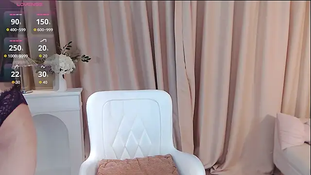 honey113 online show from September 26, 2025, 3:49 pm