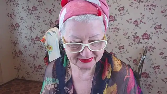 Maya Mayflower online show from October 16, 2025, 4:02 am