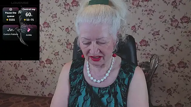 Snapshot of Maya_Mayflower chatting on May 7, 2026, 3:01 am Maya Mayflower online show from May 7, 2026, 3:01 am