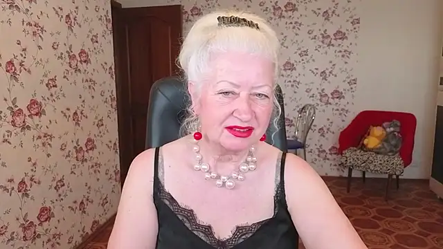 Snapshot of Maya_Mayflower chatting on May 9, 2026, 3:01 am Maya Mayflower online show from May 9, 2026, 3:01 am