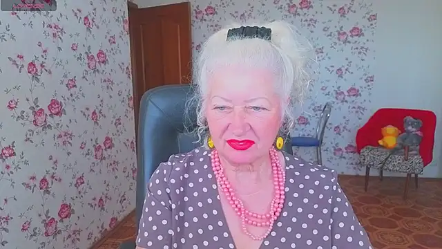 Snapshot of Maya_Mayflower chatting on May 29, 2026, 3:37 am Maya Mayflower online show from May 29, 2026, 3:37 am