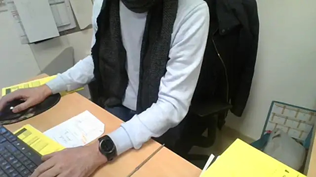 Snapshot of GM51-1988 chatting on November 12, 2025, 3:56 pm GM51-1988 online show from November 12, 2025, 3:56 pm