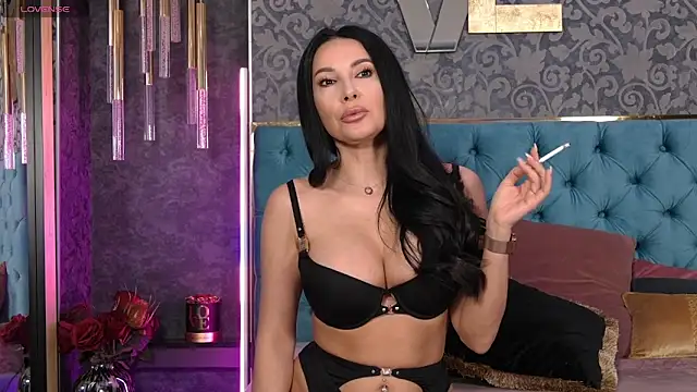 Vanessao1 online show from April 7, 2026, 7:20 am