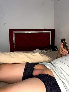 Snapshot of PRIMOS-77 chatting on October 8, 2025, 1:36 am PRIMOS-77 online show from October 8, 2025, 1:36 am