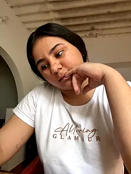 Snapshot of PRIMOS-77 chatting on December 1, 2025, 5:51 pm PRIMOS-77 online show from December 1, 2025, 5:51 pm