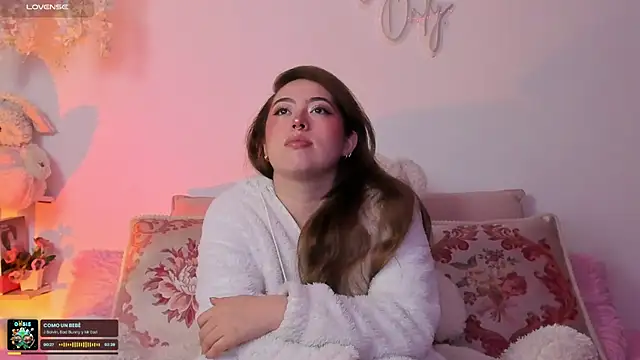 julieta cooper20 online show from September 17, 2025, 3:30 am